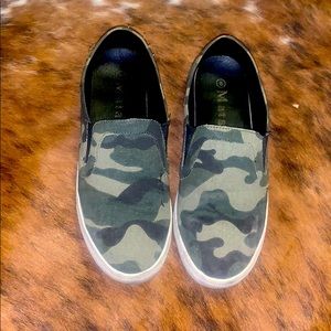Camo Flats